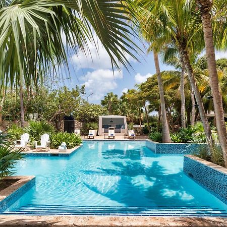 Floris Suite Hotel - Spa & Beach Club - Adults Only Piscadera Bay Екстериор снимка