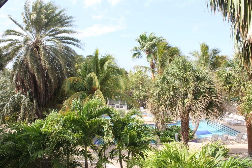 Floris Suite Hotel - Spa & Beach Club - Adults Only Piscadera Bay Екстериор снимка