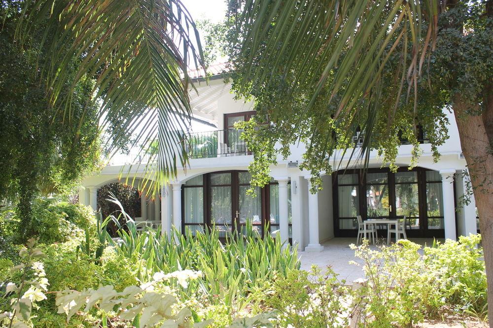Floris Suite Hotel - Spa & Beach Club - Adults Only Piscadera Bay Екстериор снимка