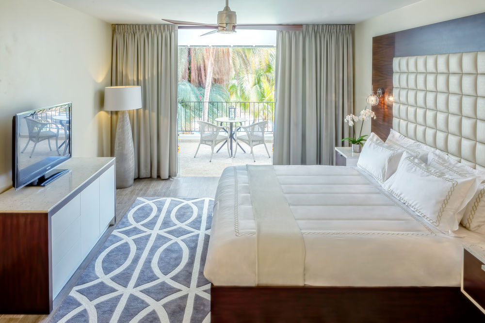 Floris Suite Hotel - Spa & Beach Club - Adults Only Piscadera Bay Екстериор снимка
