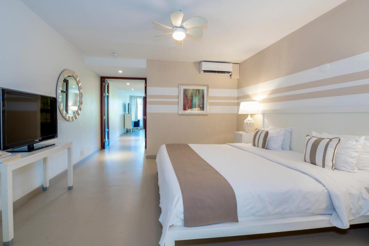 Floris Suite Hotel - Spa & Beach Club - Adults Only Piscadera Bay Екстериор снимка