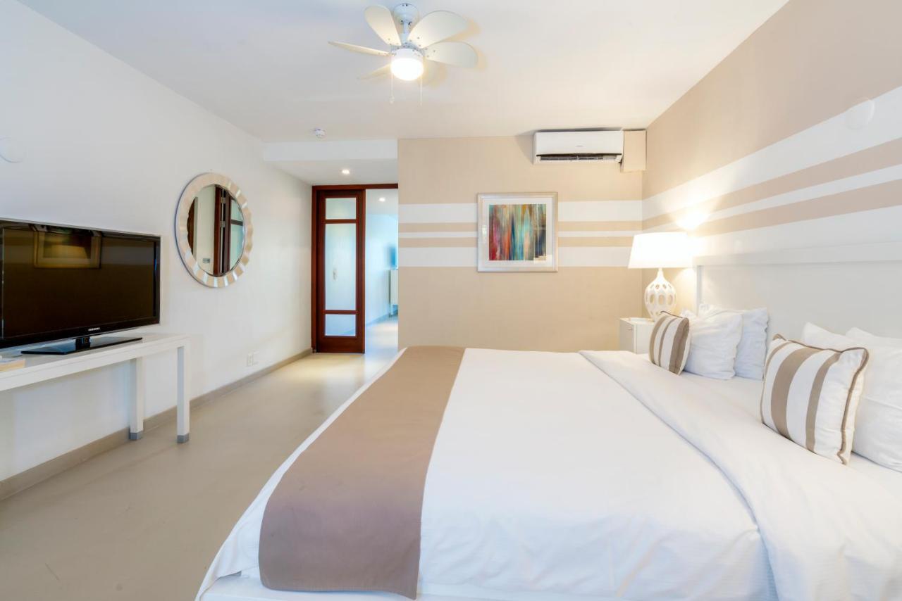 Floris Suite Hotel - Spa & Beach Club - Adults Only Piscadera Bay Екстериор снимка
